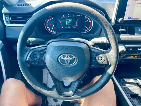 Used 2023 Toyota RAV4 XLE image 14