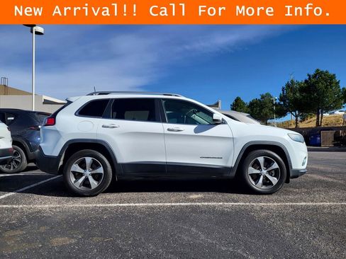 Used 2019 Jeep Cherokee Limited image 5