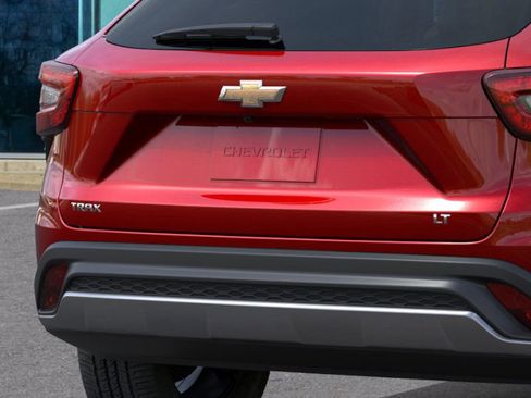 New 2026 Chevrolet Trax LT image 14