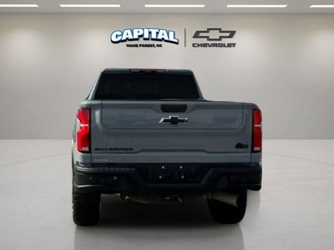 Used 2024 Chevrolet Silverado 2500 ZR2 w/ ZR2 Bison Edition image 4