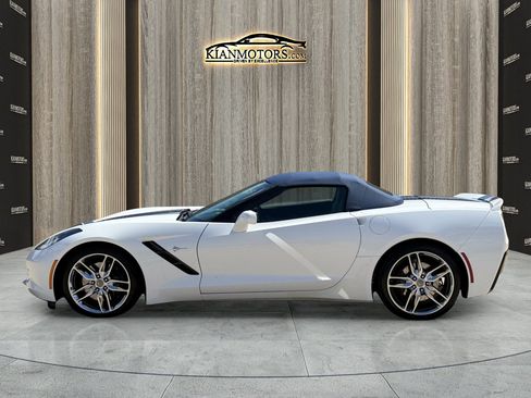Used 2014 Chevrolet Corvette Stingray Convertible w/ 3LT Preferred Equipment Group image 4
