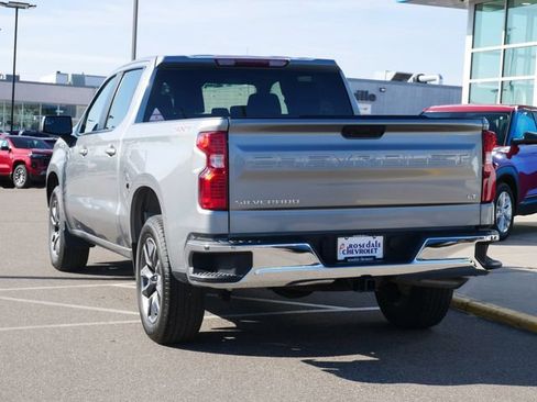 Used 2023 Chevrolet Silverado 1500 LT AWD/4WD image 6