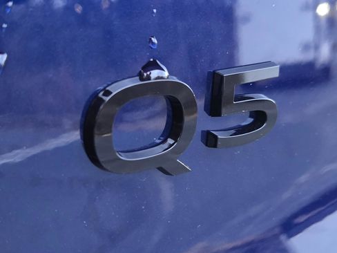 New 2025 Audi Q5 Premium image 11