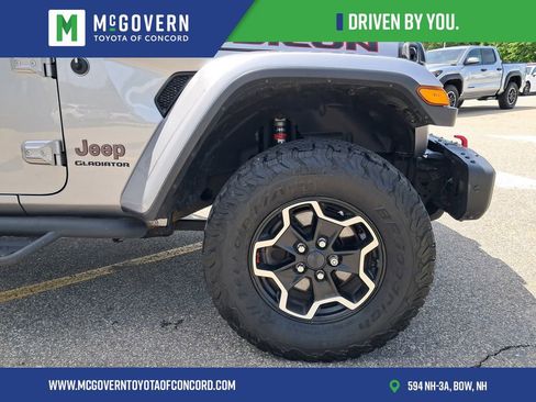 Used 2020 Jeep Gladiator Rubicon w/ Dual Top Group AWD/4WD image 11