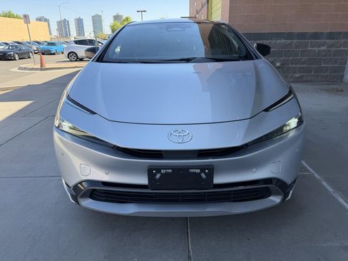 Used 2024 Toyota Prius Limited FWD image 10