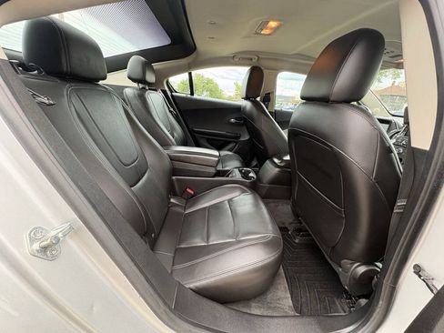 Used 2014 Chevrolet Volt Premium w/ Premium Trim Package FWD image 30