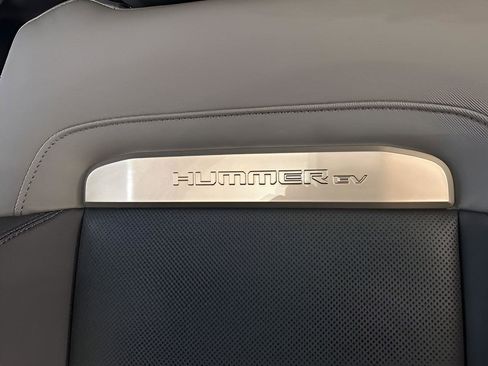 New 2025 GMC Hummer EV 3X w/ LPO, Cargo Utility Package image 30