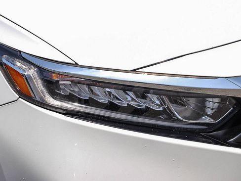 Used 2020 Honda Accord LX image 4