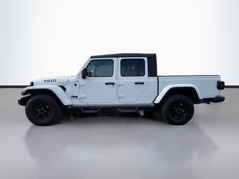 Used 2022 Jeep Gladiator Sport image 6