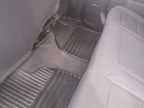 Used 2020 Chevrolet Silverado 2500 Custom w/ Custom Value Package image 18