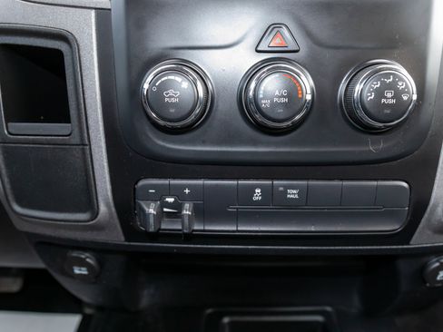 Used 2016 RAM 3500 Tradesman w/ Chrome Appearance Group image 21