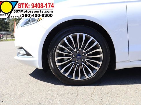Used 2018 Ford Fusion Titanium AWD/4WD image 23