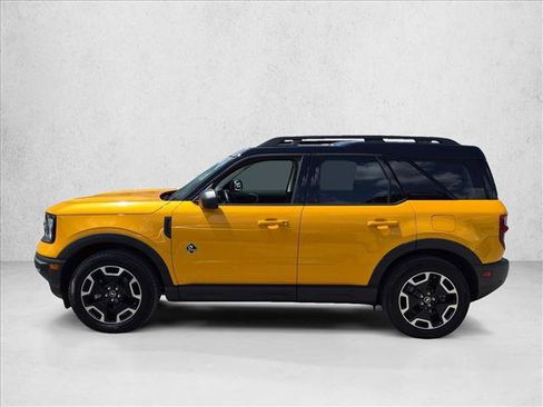 Used 2023 Ford Bronco Sport Outer Banks w/ Tech Package AWD/4WD image 8