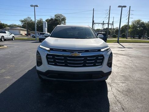 New 2026 Chevrolet Equinox LT w/ Safety and Technology Package FWD image 18