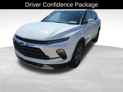 Used 2024 Chevrolet Blazer LT w/ Convenience Package image 9