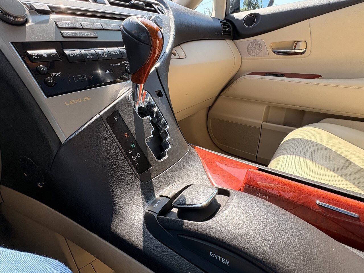 Used 2011 Lexus RX 350 AWD w/ Premium Pkg image 25