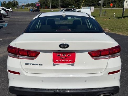 Used 2020 Kia Optima LX FWD image 3