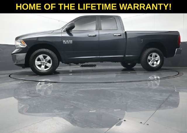 Used 2018 RAM 1500 Classic SLT AWD/4WD image 41