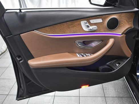 Used 2022 Mercedes-Benz E 450 4MATIC All-Terrain Wagon image 9