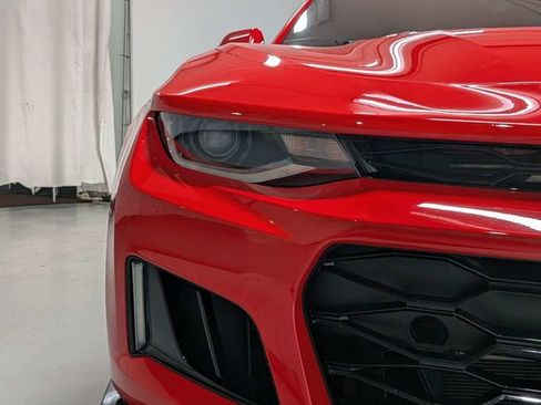 Used 2019 Chevrolet Camaro ZL1 RWD image 26