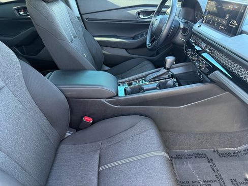 Used 2024 Honda Accord Sport image 32