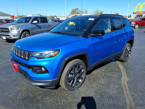 New 2026 Jeep Compass Limited image 5