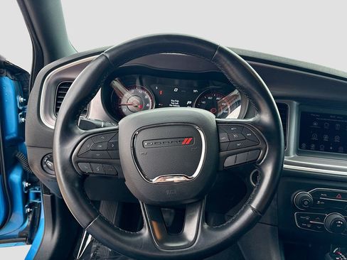 Used 2019 Dodge Charger SXT w/ Blacktop Package RWD image 11