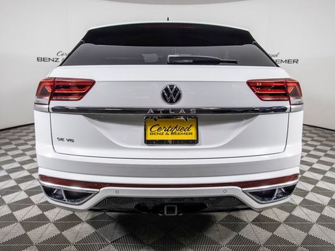 Used 2021 Volkswagen Atlas Cross Sport SE FWD image 4
