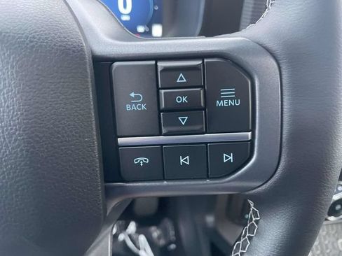 Used 2025 Ford F150 Lariat w/ Equipment Group 502A High AWD/4WD image 18