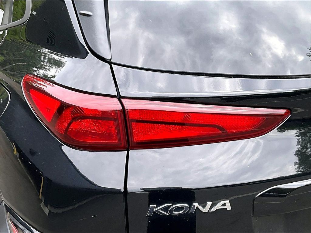 Used 2023 Hyundai Kona SEL w/ Cargo Package AWD/4WD image 25