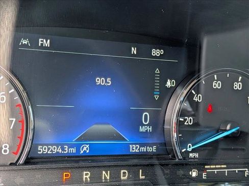 Used 2021 Ford Explorer XLT w/ Equipment Group 202A image 3