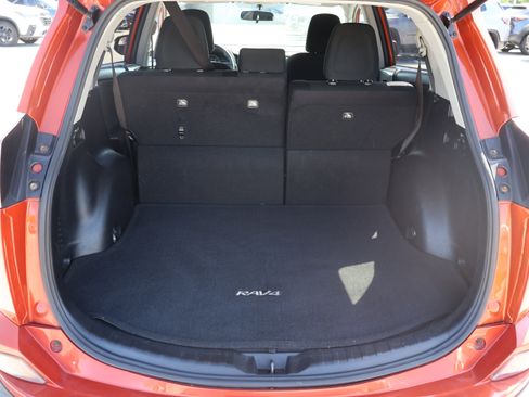 Used 2016 Toyota RAV4 LE AWD/4WD image 15