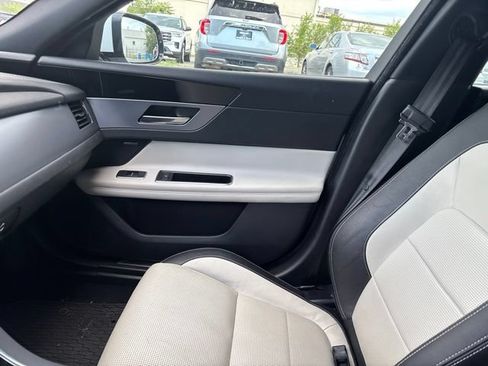 Used 2017 Jaguar XF R-Sport AWD/4WD image 3