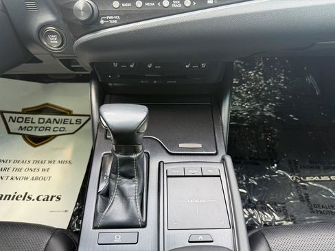 Used 2019 Lexus ES 350 w/ Premium Package FWD image 22