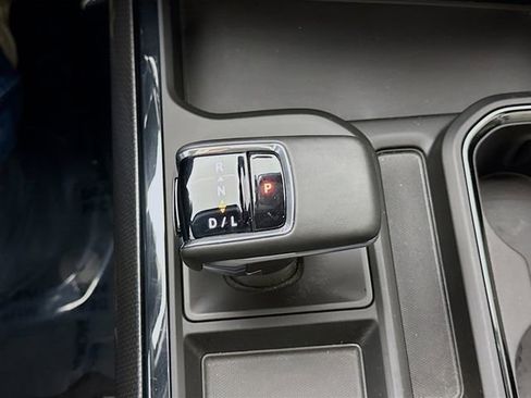 Used 2024 Chevrolet Silverado 1500 ZR2 w/ Technology Package image 16