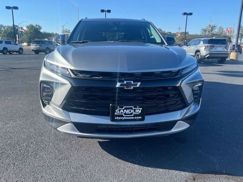 New 2025 Chevrolet Blazer LT w/ Midnight/Sport Edition image 3