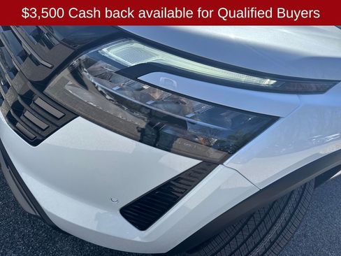 New 2026 Nissan Pathfinder Platinum image 35