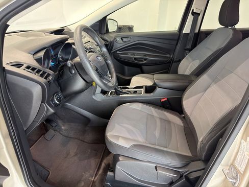 Used 2018 Ford Escape S image 14