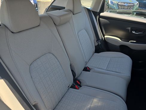 Used 2023 Honda HR-V LX image 12