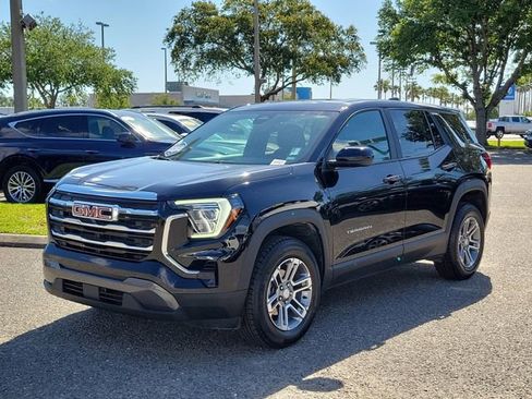 Used 2026 GMC Terrain Elevation FWD image 2