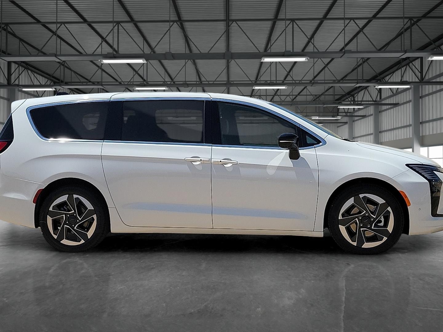New 2027 Chrysler Pacifica Limited FWD image 5