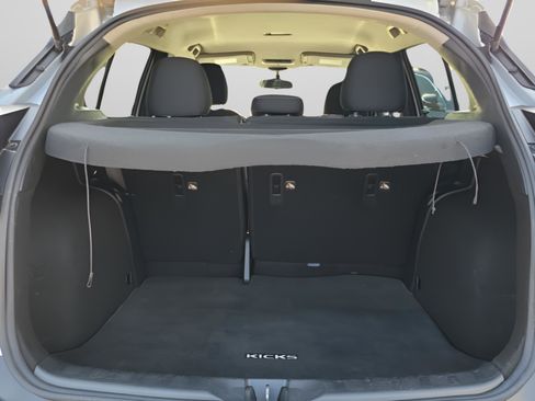 Certified 2020 Nissan Kicks SV image 10