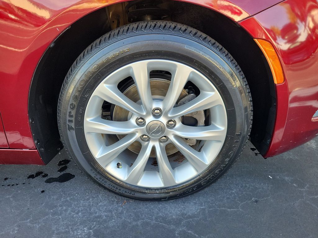 Used 2016 Chrysler 200 C FWD image 6