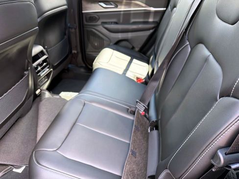 New 2026 Jeep Grand Cherokee Limited AWD/4WD image 7