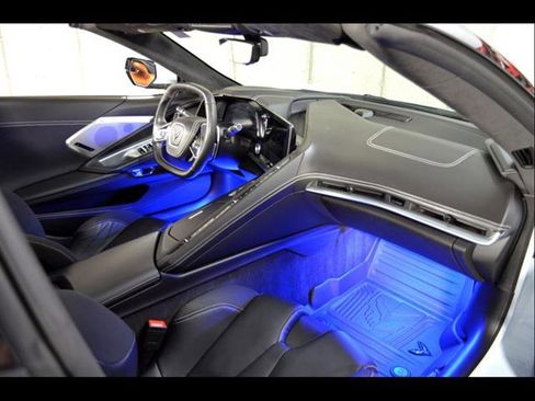 Used 2023 Chevrolet Corvette Stingray Premium Conv w/ Z51 Performance Package RWD image 23