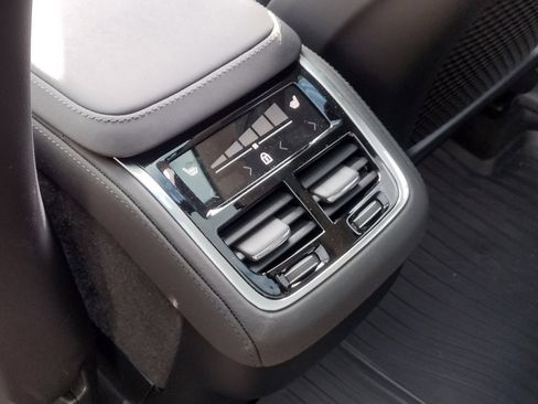 New 2026 Volvo XC90 B6 Plus w/ Protection Package Premier image 20