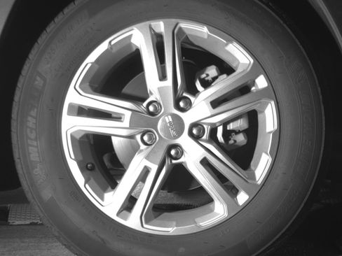 Used 2024 GMC Terrain SLE FWD image 18