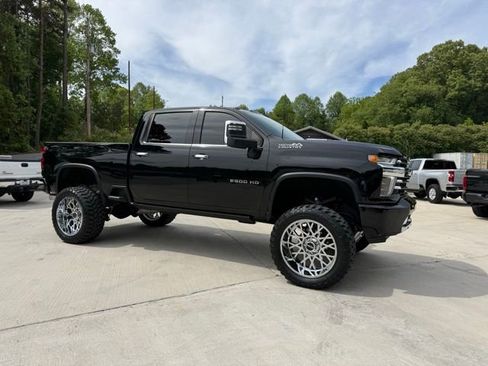 Used 2022 Chevrolet Silverado 2500 High Country w/ LPO, Hitch Package AWD/4WD image 2