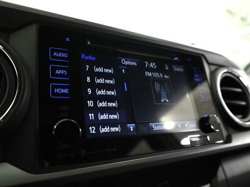 Used 2019 Toyota Tacoma TRD Sport image 15