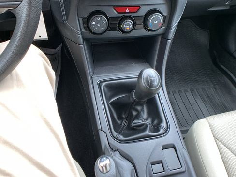 Used 2019 Subaru Impreza 2.0i image 15